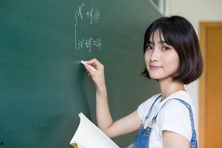 娱乐吃瓜酱大学老师,大学老师背后的故事