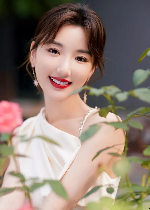 女主娱乐圈吃瓜文推荐