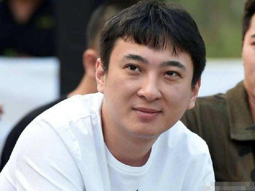 娱乐圈黑料司机吃瓜,司机成吃瓜群众，揭秘明星幕后真相